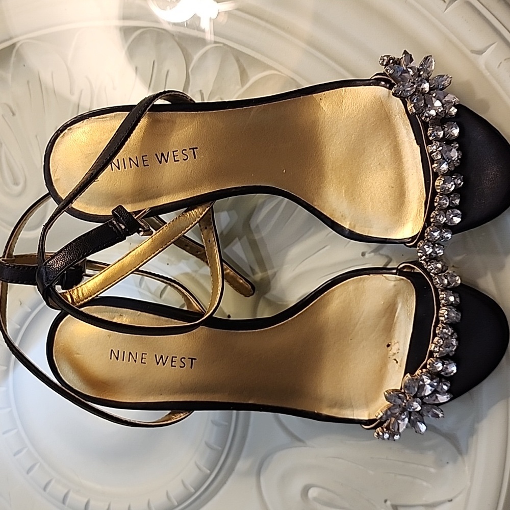 NineWest Sandals
